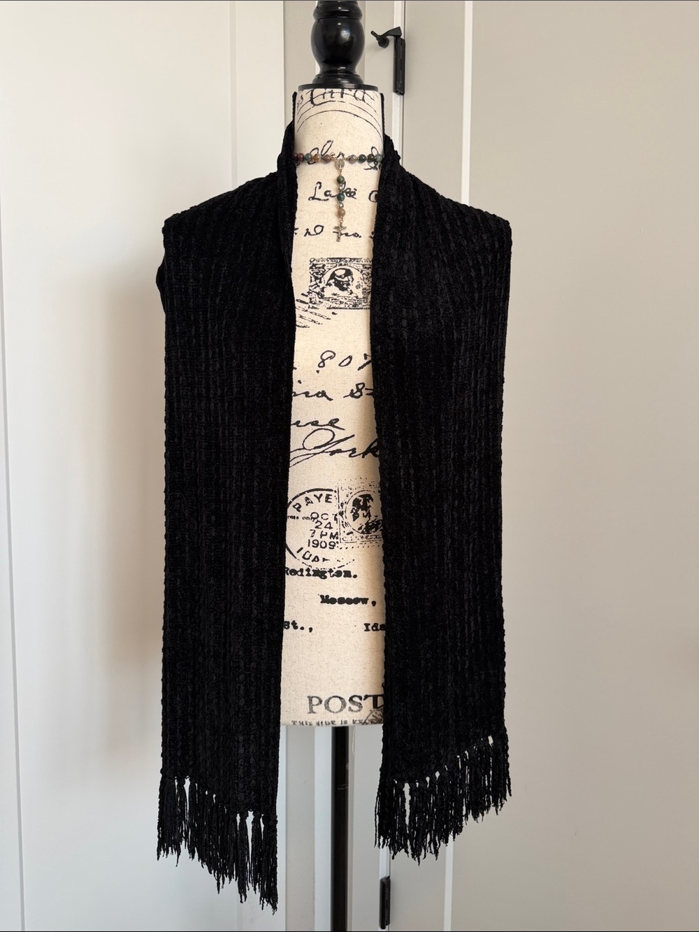 Beautiful 90s Soft Fringe Scarf